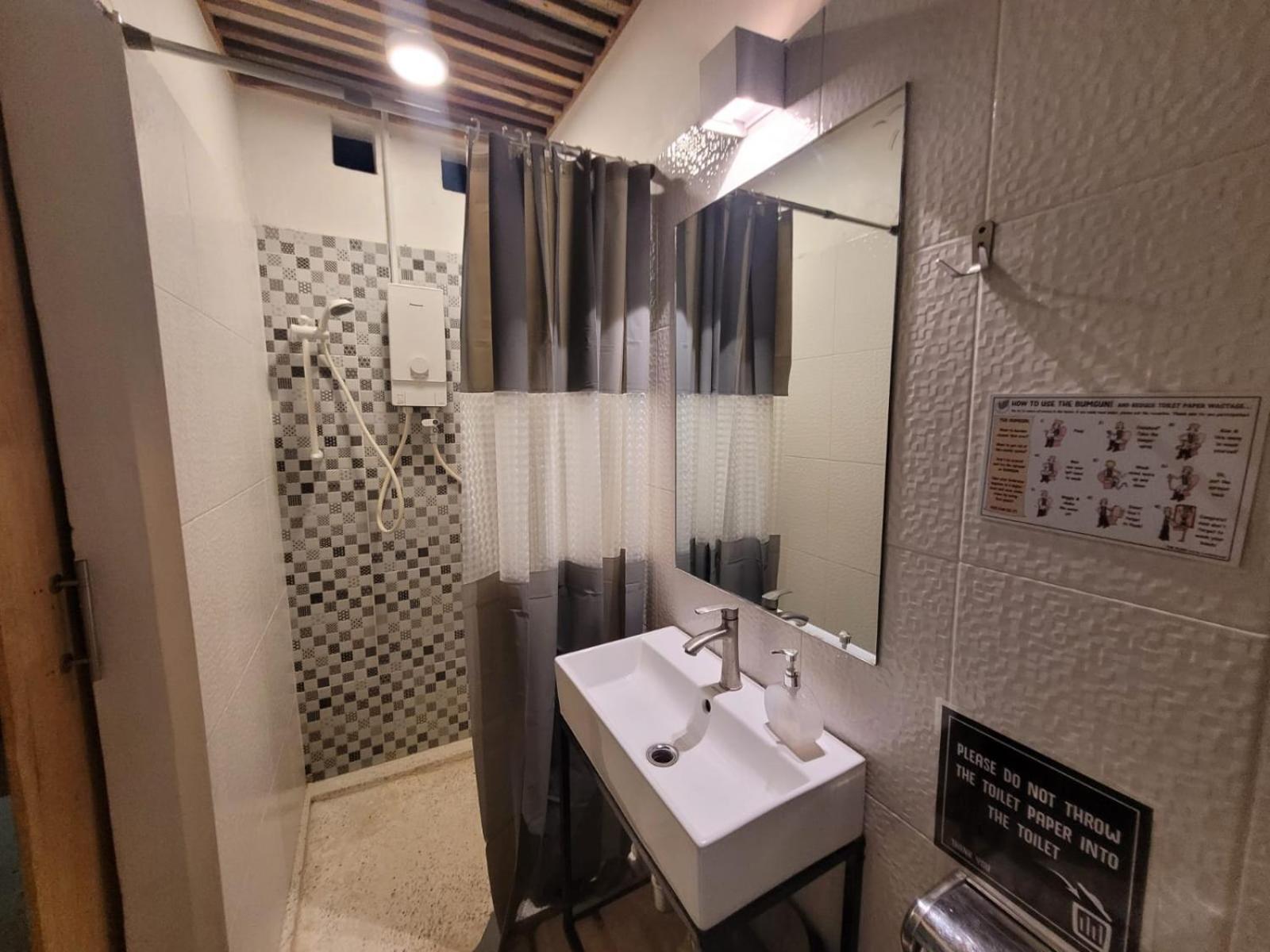 The Place Hostel Батамбанг Екстериор снимка