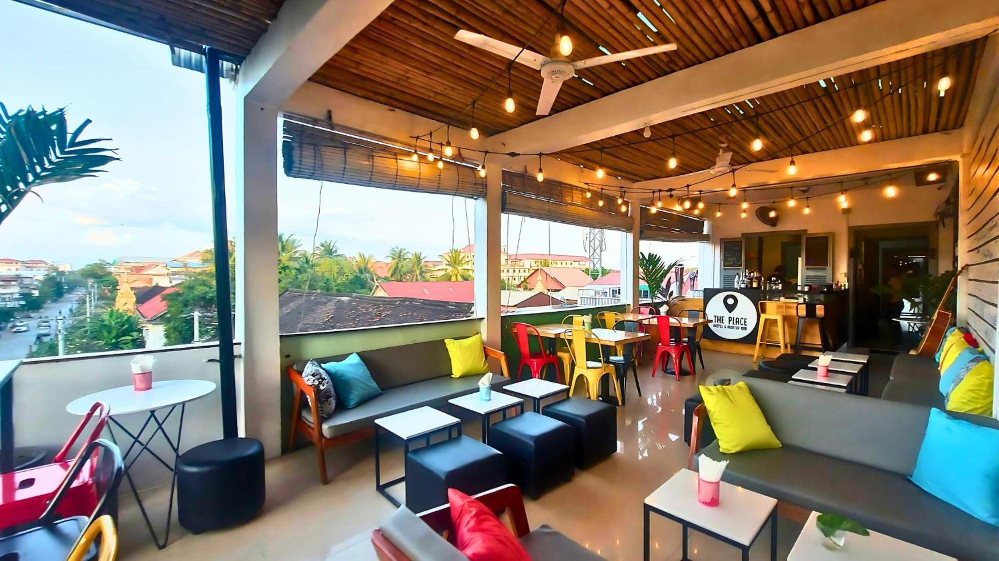 The Place Hostel Батамбанг Екстериор снимка
