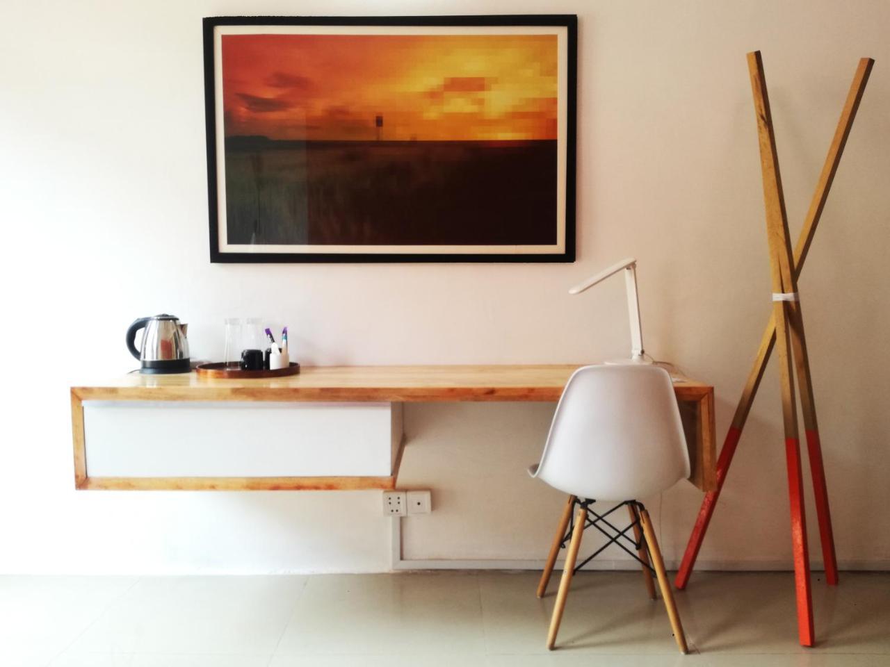 The Place Hostel Батамбанг Екстериор снимка